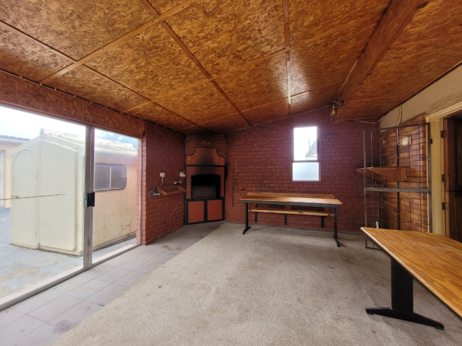 To Let 3 Bedroom Property for Rent in Humansdorp Eastern Cape